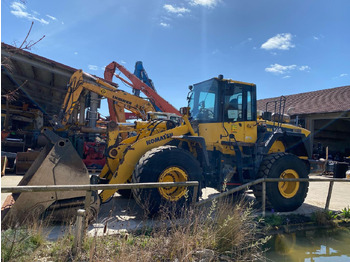 Колёсный погрузчик Komatsu WA 380: фото 3