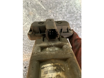 Клапан для Грузовиков Zawór hamulcowy Oryginał Hurt K001428 Renault Magnum 440 DXI: фото 4 Клапан для Грузовиков Zawór hamulcowy Oryginał Hurt K001428 Renault Magnum 440 DXI: фото 4