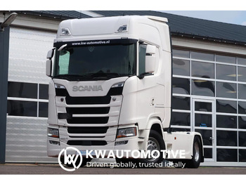 Тягач SCANIA S 450