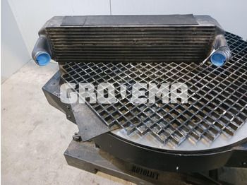 Интеркулер LIEBHERR