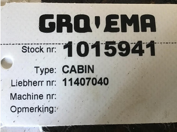 Кабина и интерьер LIEBHERR