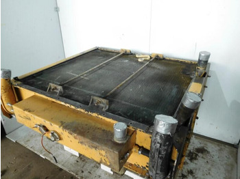 Радиатор LIEBHERR