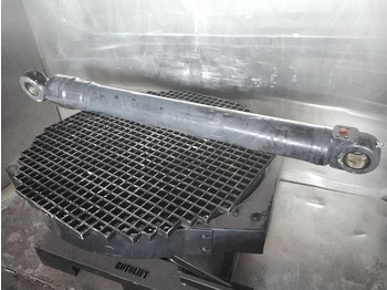 Гидравлический цилиндр LIEBHERR