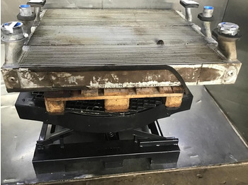 Интеркулер LIEBHERR