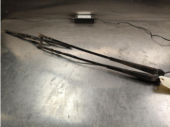 Щетка стеклоочистителя LIEBHERR