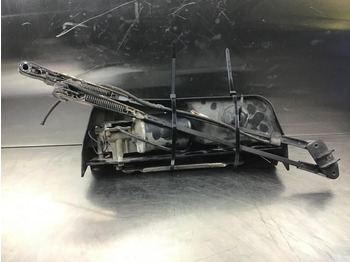 Щетка стеклоочистителя LIEBHERR