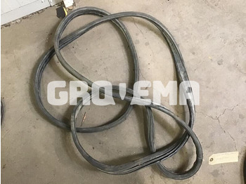 Кабина и интерьер LIEBHERR