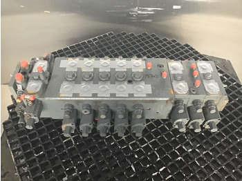 : фото в шапке страницы