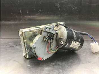 Щетка стеклоочистителя LIEBHERR