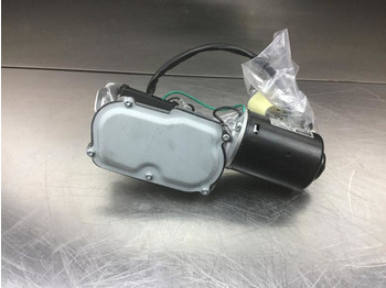 Щетка стеклоочистителя LIEBHERR