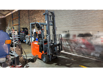 Электропогрузчик HELI