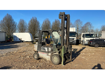 Дизельный погрузчик NISSAN