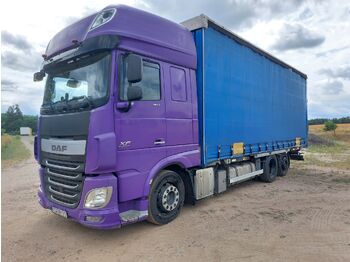 Тентованный грузовик DAF XF 106