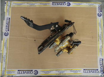 : фото в шапке страницы