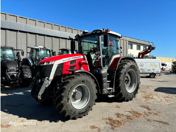 Трактор MASSEY FERGUSON 200 series