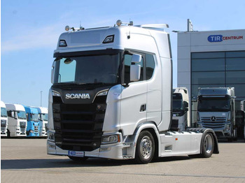 Тягач SCANIA S 520