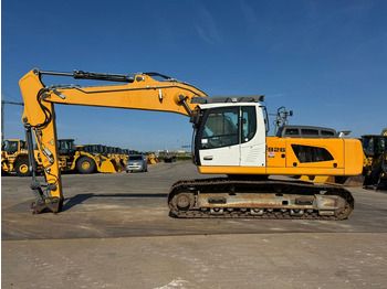 Гусеничный экскаватор LIEBHERR R 926