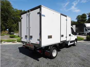 Фургон-рефрижератор FORD TRANSIT REGRIGERATOR BOX 0*C POWER SUPPLY 230V CRUISE CONTROL AIR CONDITIONING TWIN WHEELS 170HP: фото 3 Фургон-рефрижератор FORD TRANSIT REGRIGERATOR BOX 0*C POWER SUPPLY 230V CRUISE CONTROL AIR CONDITIONING TWIN WHEELS 170HP: фото 3