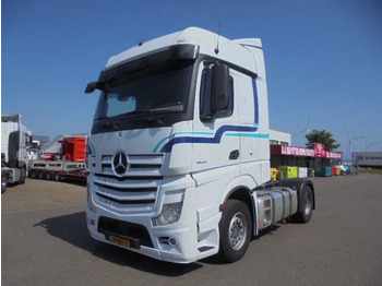 Тягач MERCEDES-BENZ Actros 1843
