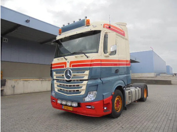 Тягач MERCEDES-BENZ Actros 1845