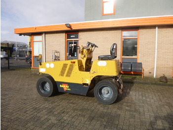 Пневмоколесный каток SAKAI