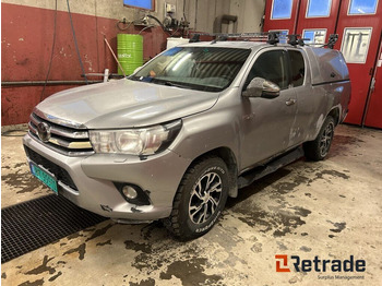 Легковой автомобиль TOYOTA Hilux