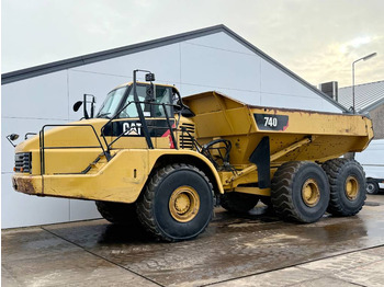 Сочленённый самосвал CATERPILLAR 740