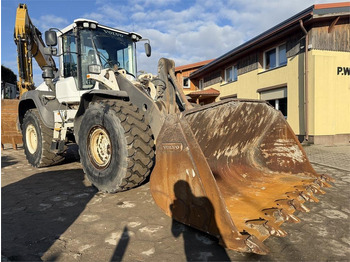 Колёсный погрузчик Volvo L120H: фото 5