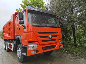 Самосвал SINOTRUK HOWO
