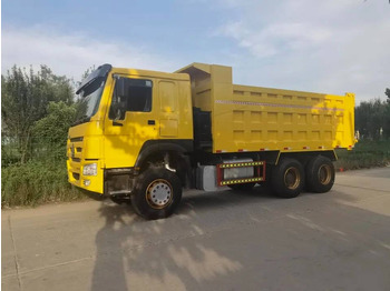 Самосвал SINOTRUK HOWO