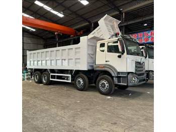 Самосвал Howo 371 8x4: фото 5