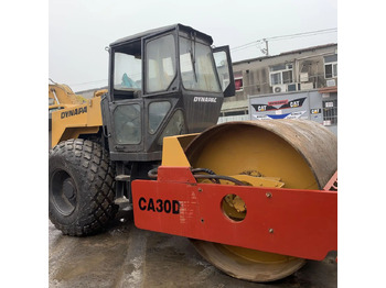 Дорожный каток DYNAPAC