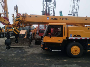Кран XCMG QAY25