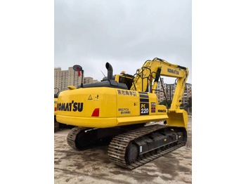 Гусеничный экскаватор KOMATSU PC220-8