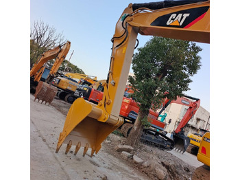 Гусеничный экскаватор CAT 320D: фото 5