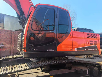 Гусеничный экскаватор DOOSAN DX225LC-9C