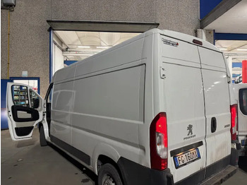Цельнометаллический фургон PEUGEOT Boxer
