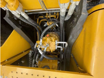 Гусеничный экскаватор SANY