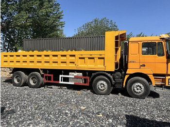 Самосвал SHACMAN