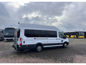 Микроавтобус, Пассажирский фургон Ford Transit: фото 4