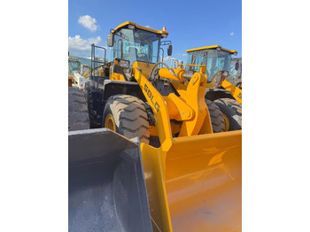 Колёсный погрузчик SDLG