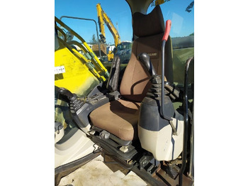 Гусеничный экскаватор New Holland E 265 C: фото 4