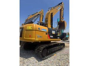 Гусеничный экскаватор CATERPILLAR 320D2