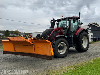 Трактор VALTRA T174