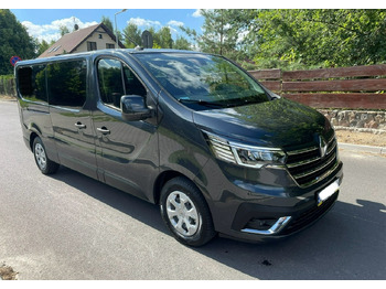 Легковой автомобиль RENAULT