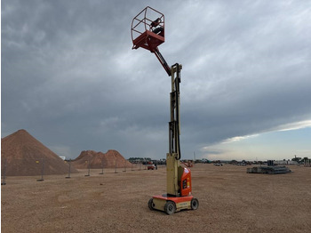 Вертикальный мачтовый подъемник JLG