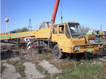 Мобильный кран KATO