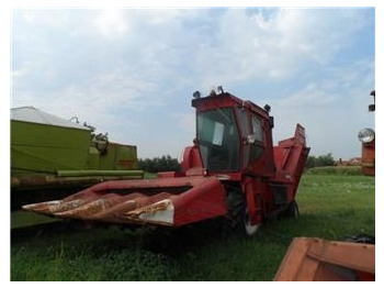 Зерноуборочный комбайн