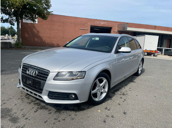 Легковой автомобиль AUDI