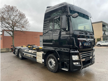 Грузовик-контейнеровоз/ Сменный кузов MAN